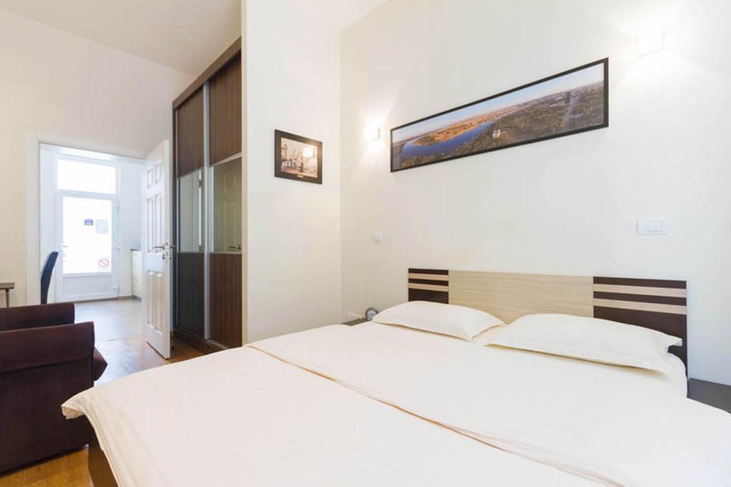 City Break Apartments Chic And Luxury Belgrado Esterno foto
